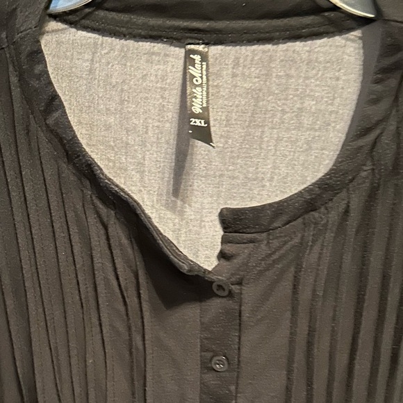White Mark tunic, size 2x - Picture 3 of 4